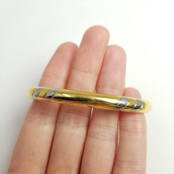 Vintage Gold Tone Hinged Bangle Bracelet, Rectangular Shape, Smaller Size - Picture 2 of 6